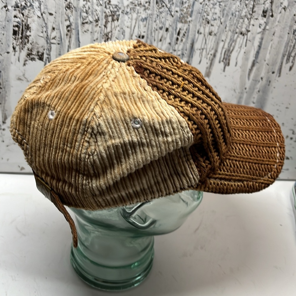 True Religion Strap Back - Picture 4 of 11